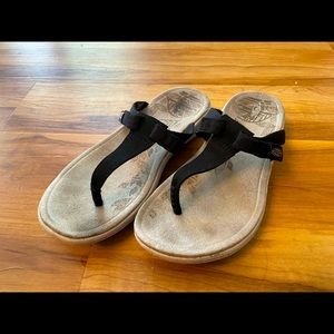 Keen Women's Damaya Flip Flop size 8.